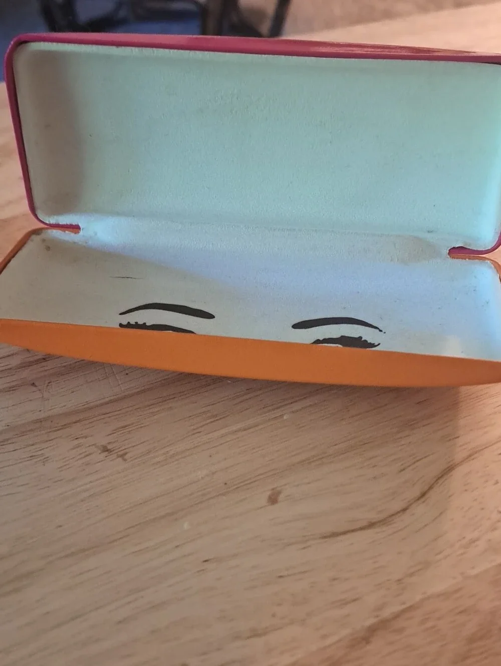 kate spade Hot Pink Hard Sunglasses/Eyeglass Case with Gold Logo